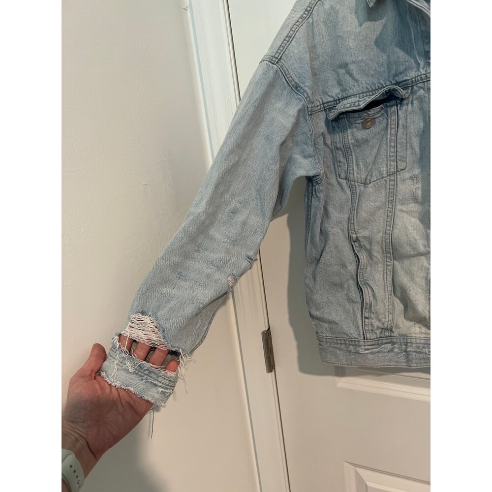 American Eagle Heavily Distressed Denim Jacket – Size Small - Picture 2 of 8